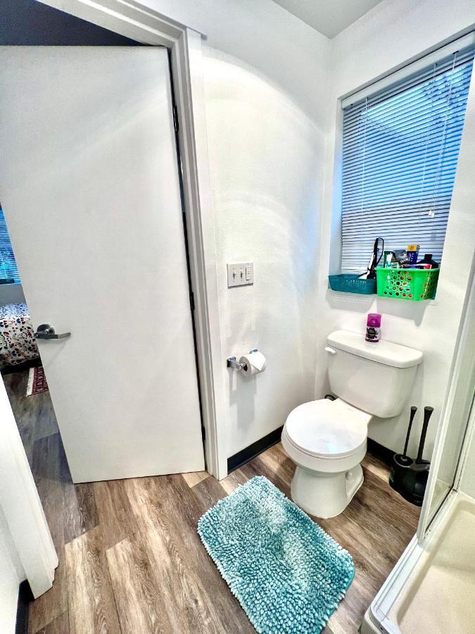 Micro Studio Apartment In University District- 10 Mins Walk To University Of Wa Seattle Exterior foto