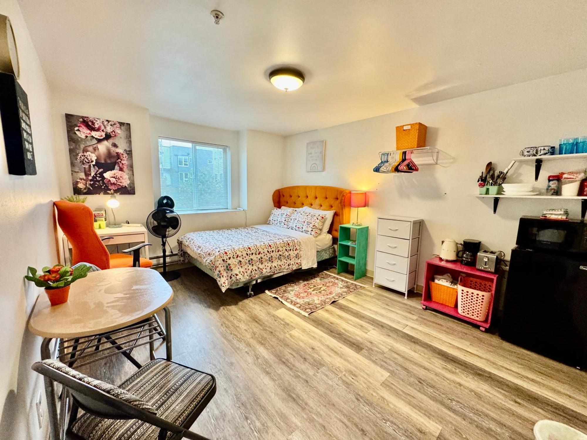 Micro Studio Apartment In University District- 10 Mins Walk To University Of Wa Seattle Exterior foto