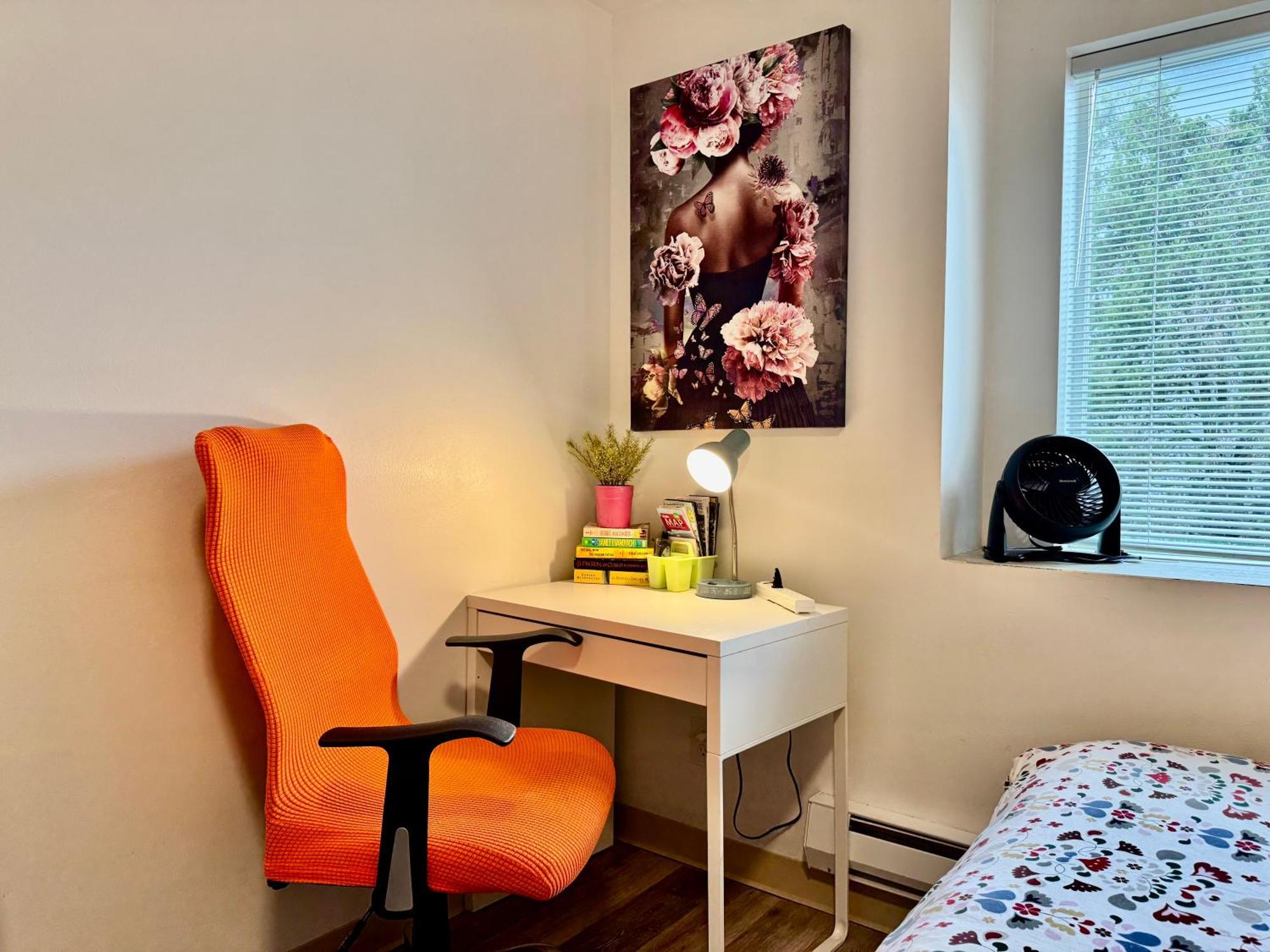 Micro Studio Apartment In University District- 10 Mins Walk To University Of Wa Seattle Exterior foto